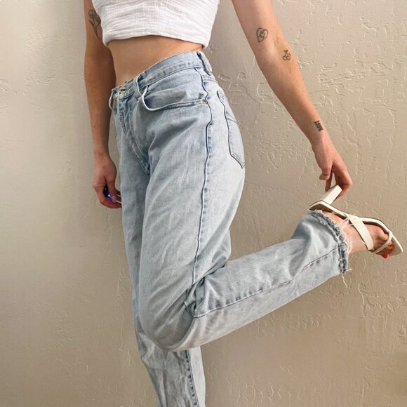 Vintage Distressed Light Wash High Waist Straight Leg Mom Jeans - Picture 4 of 10
